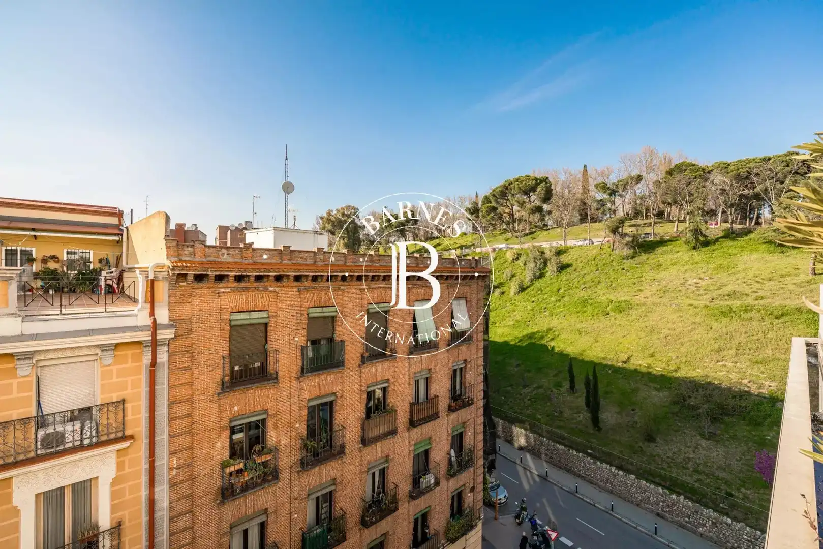 Vista exterior de Àtic de lloguer en Madrid amb Aire condicionat, Calefacció i Terrassa