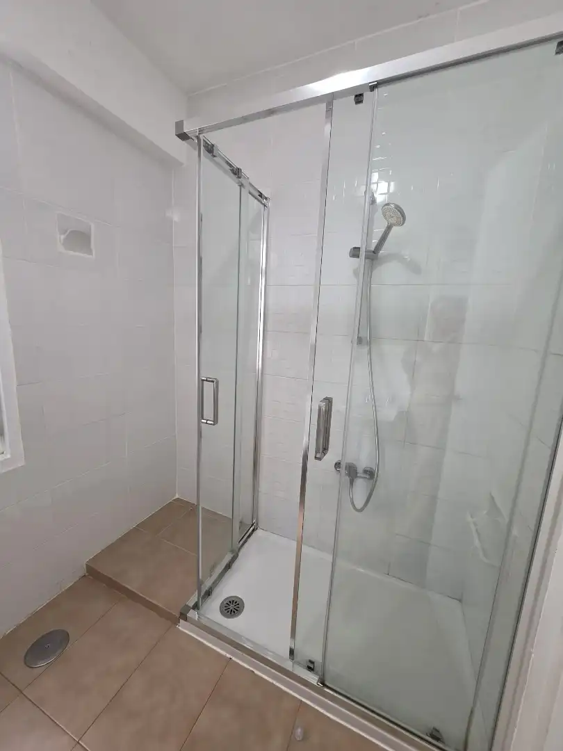 Baño de Piso de alquiler en Ferrol con Calefacción, Amueblado y Horno
