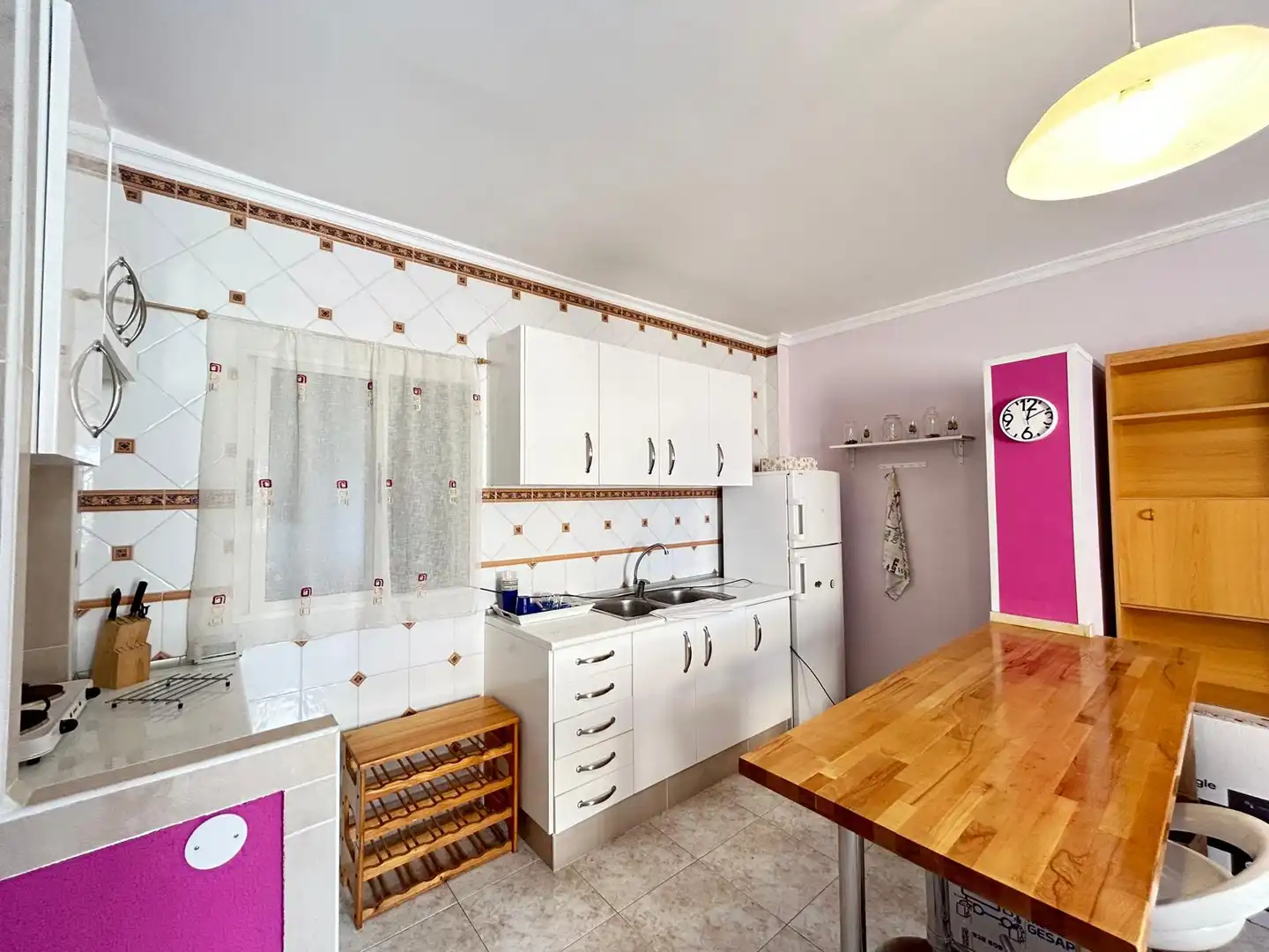Cuina de Casa o xalet en venda en Las Palmas de Gran Canaria amb Terrassa i Moblat