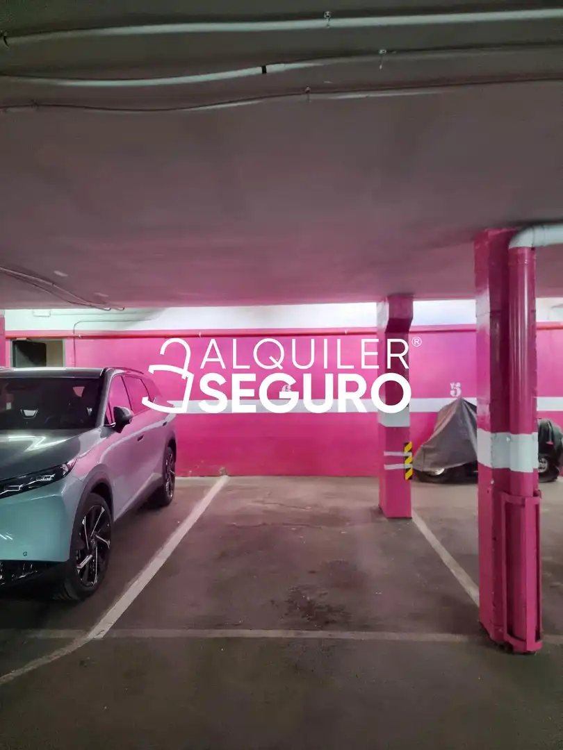 Aparcament de Pis de lloguer en Pozuelo de Alarcón amb Aire condicionat, Calefacció i Traster