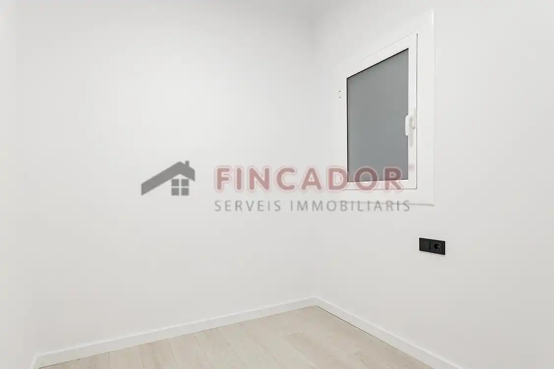 Habitación de Piso en venta en Esplugues de Llobregat con Aire acondicionado, Calefacción y Parquet