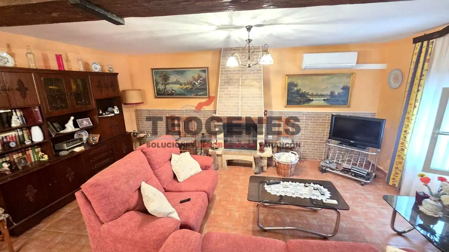 Sala d'estar de Casa o xalet en venda en Zarza de Tajo amb Aire condicionat i Calefacció