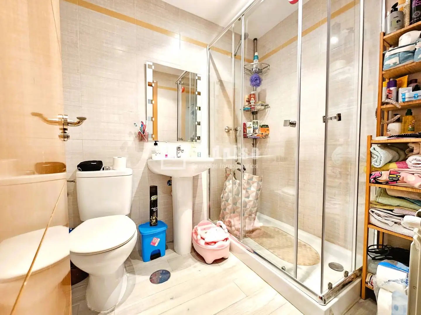 Badezimmer von Wohnung zum Verkauf in Parla mit Klimaanlage, Heizung und Privatgarten