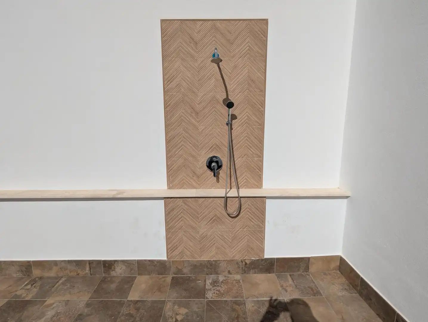 Badezimmer von Maisonette zur Miete in Sanlúcar la Mayor mit Klimaanlage, Terrasse und Möbliert