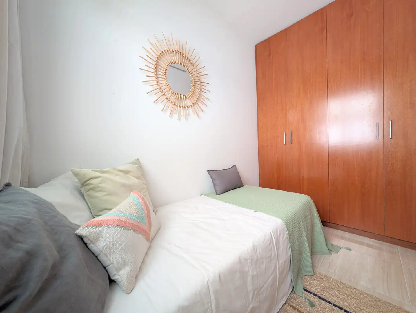 Schlafzimmer von Erdgeschoss zum Verkauf in Mataró mit Klimaanlage, Heizung und Terrasse