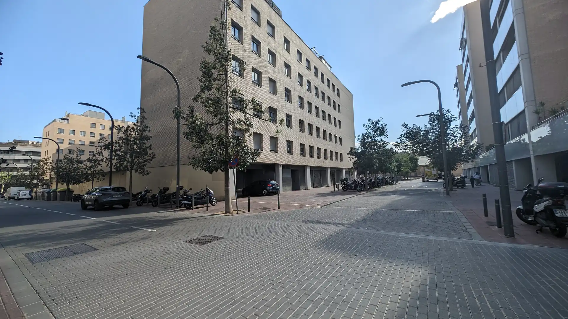 Außenansicht von Geschaftsraum zum Verkauf in L'Hospitalet de Llobregat