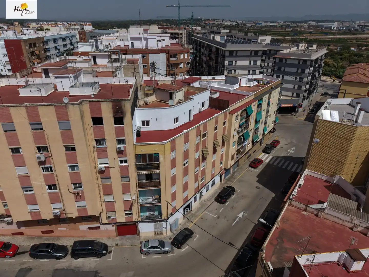 Vista exterior de Àtic en venda en Manises amb Aire condicionat, Calefacció i Terrassa