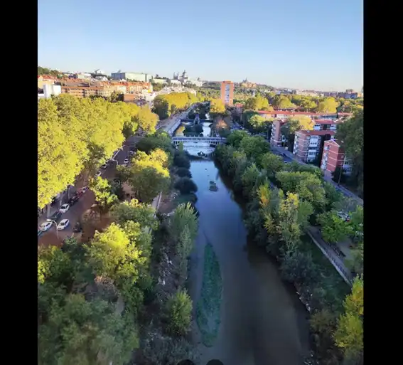 Vista exterior de Estudi de lloguer en Madrid amb Aire condicionat i Rentadora