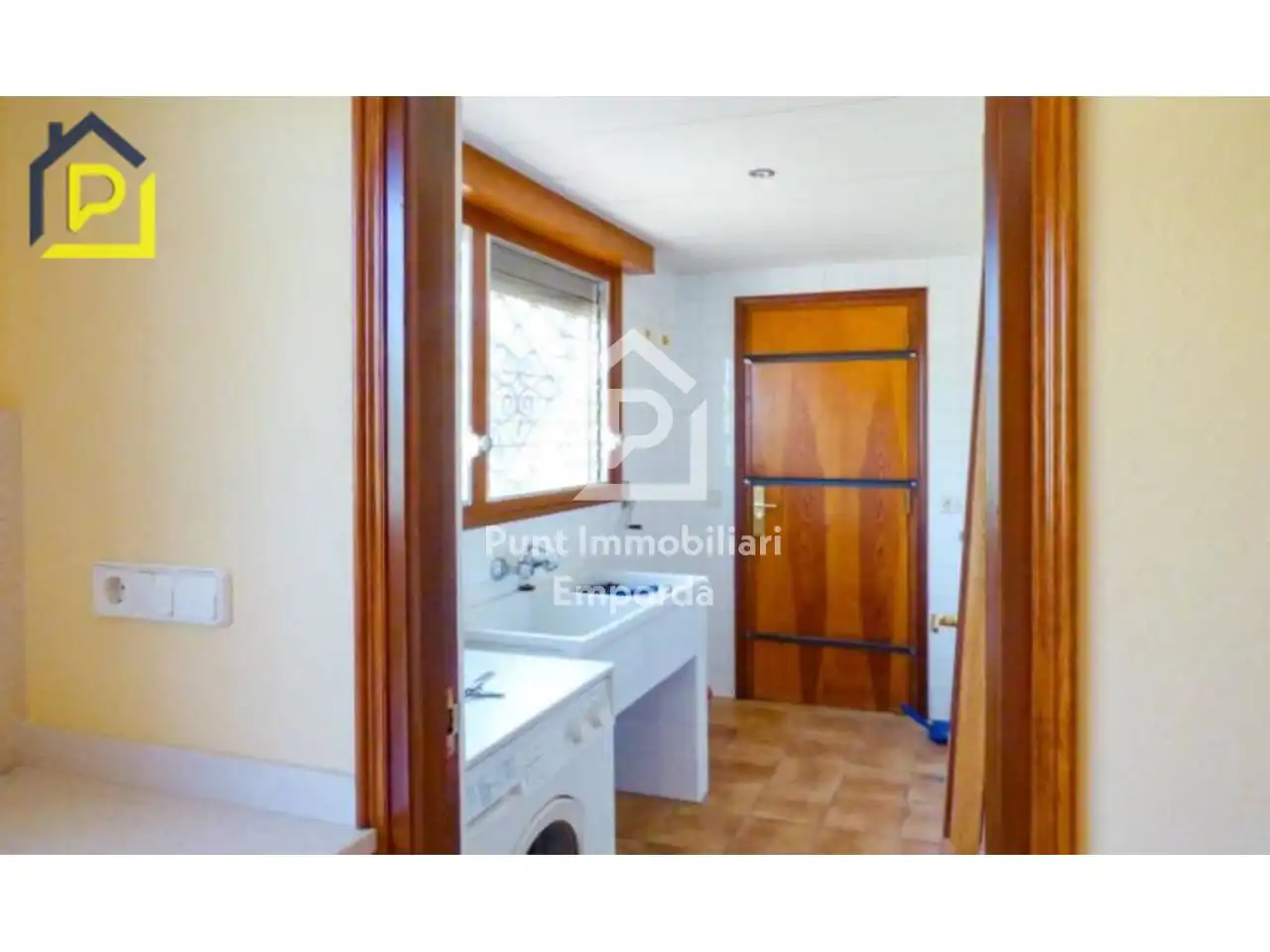 Vista exterior de Casa o chalet en venta en Sant Climent Sescebes con Calefacción, Jardín privado y Terraza