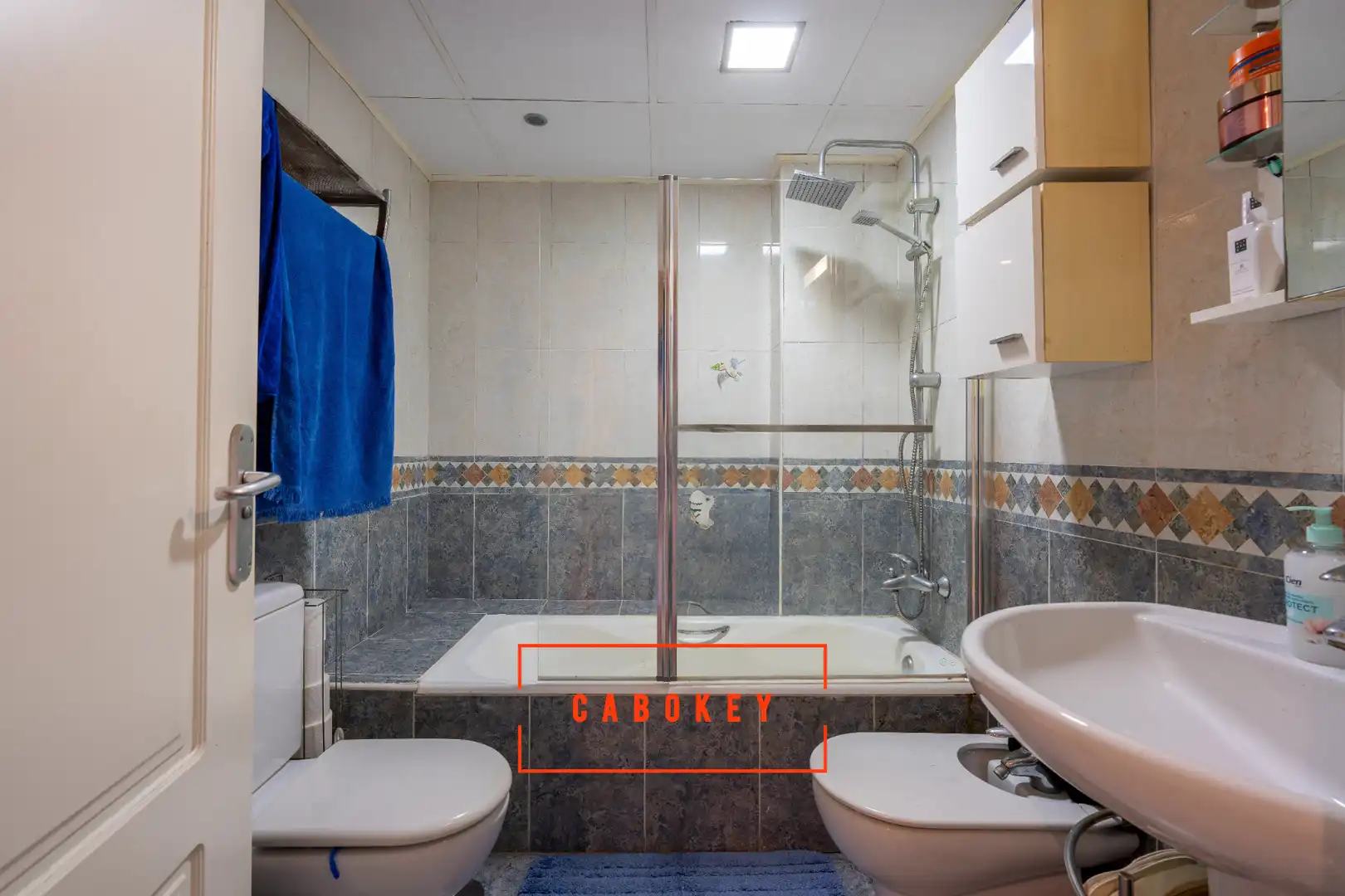 Bathroom of Flat for sale in Roquetas de Mar  with Air Conditioner, Heating and Terrace