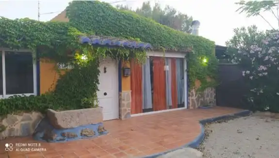 Vista exterior de Finca rústica en venda en Valdepeñas amb Aire condicionat, Calefacció i Jardí privat
