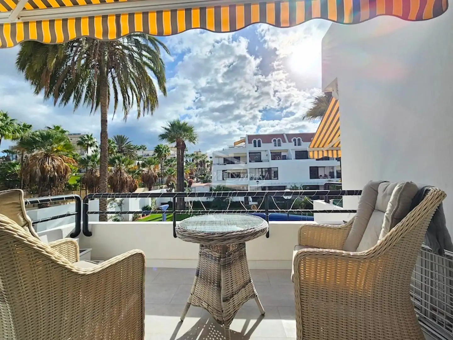 Terraza de Piso en venta en Arona con Aire acondicionado, Terraza y Piscina