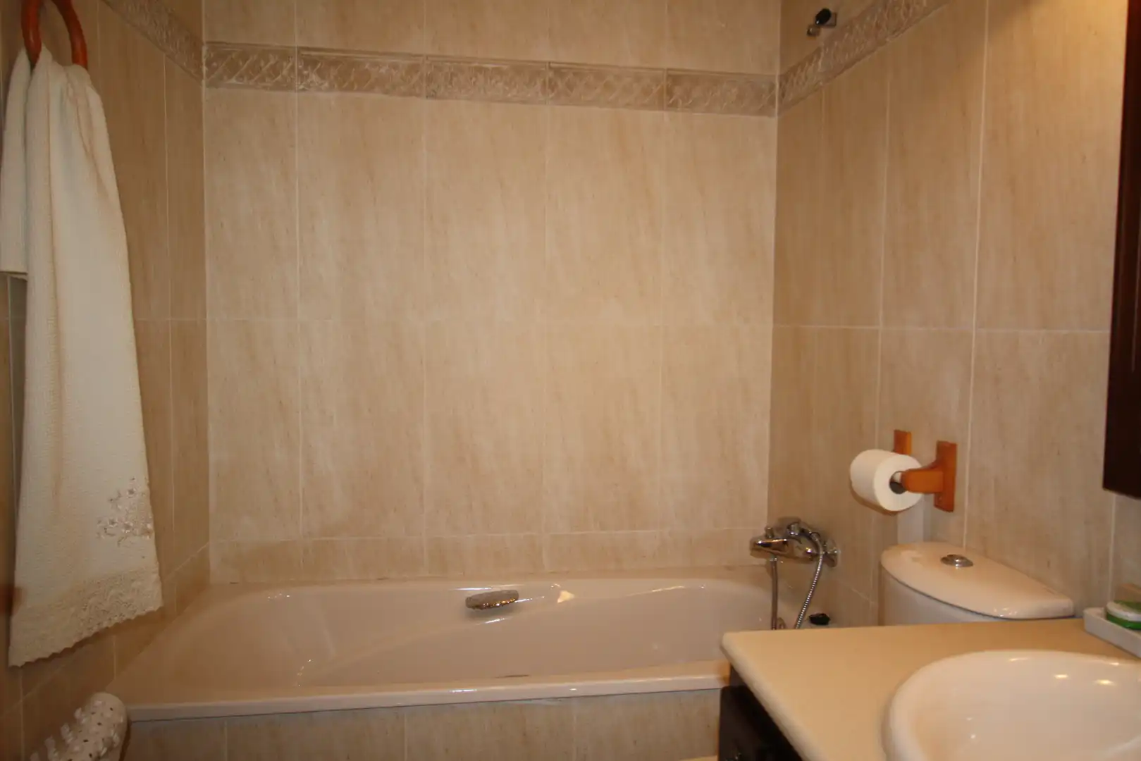 Baño de Casa adosada en venta en Albacete con Aire acondicionado, Calefacción y Terraza