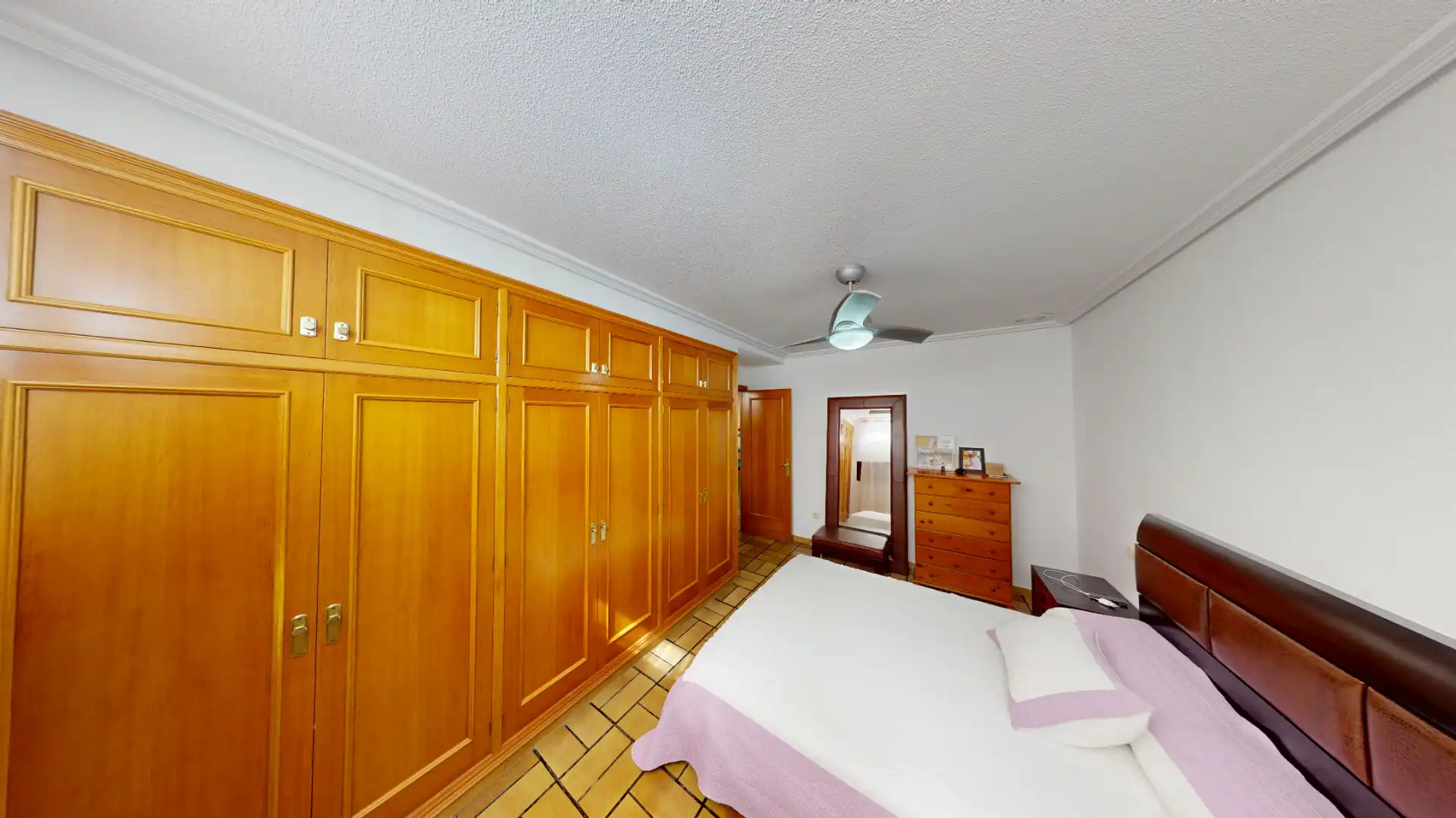 Dormitori de Casa o xalet en venda en Elche / Elx amb Aire condicionat, Calefacció i Jardí privat