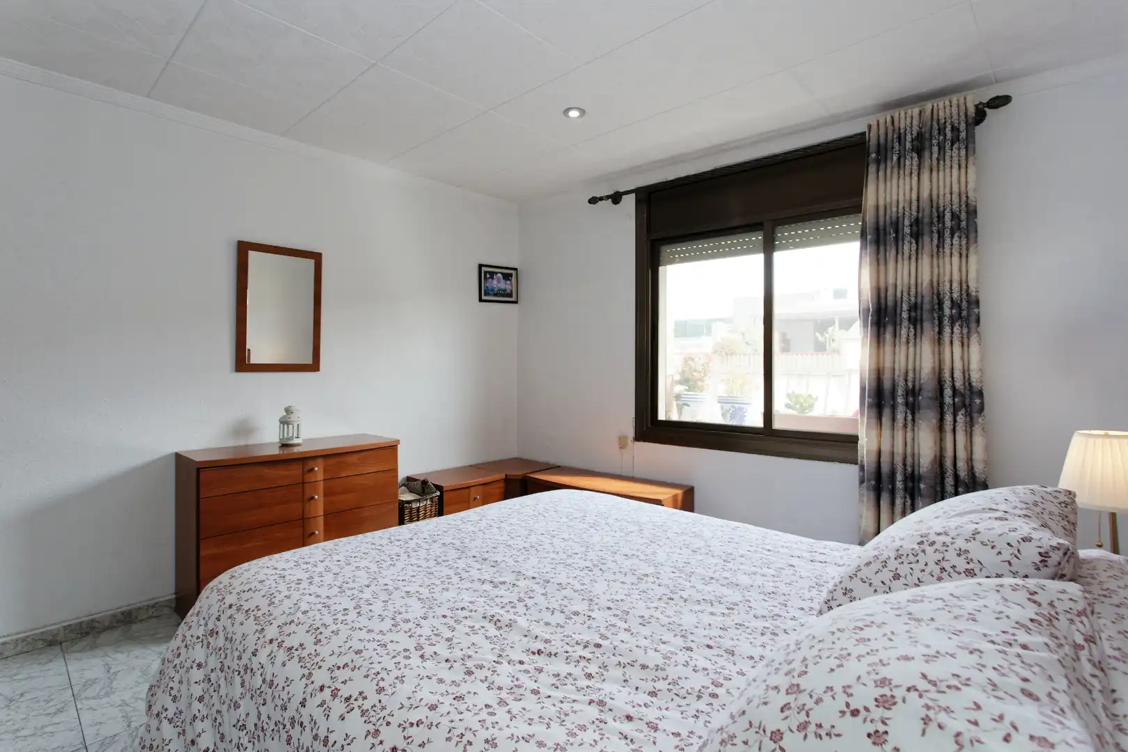 Bedroom of Flat for sale in Terrassa  with Air Conditioner and Balcony