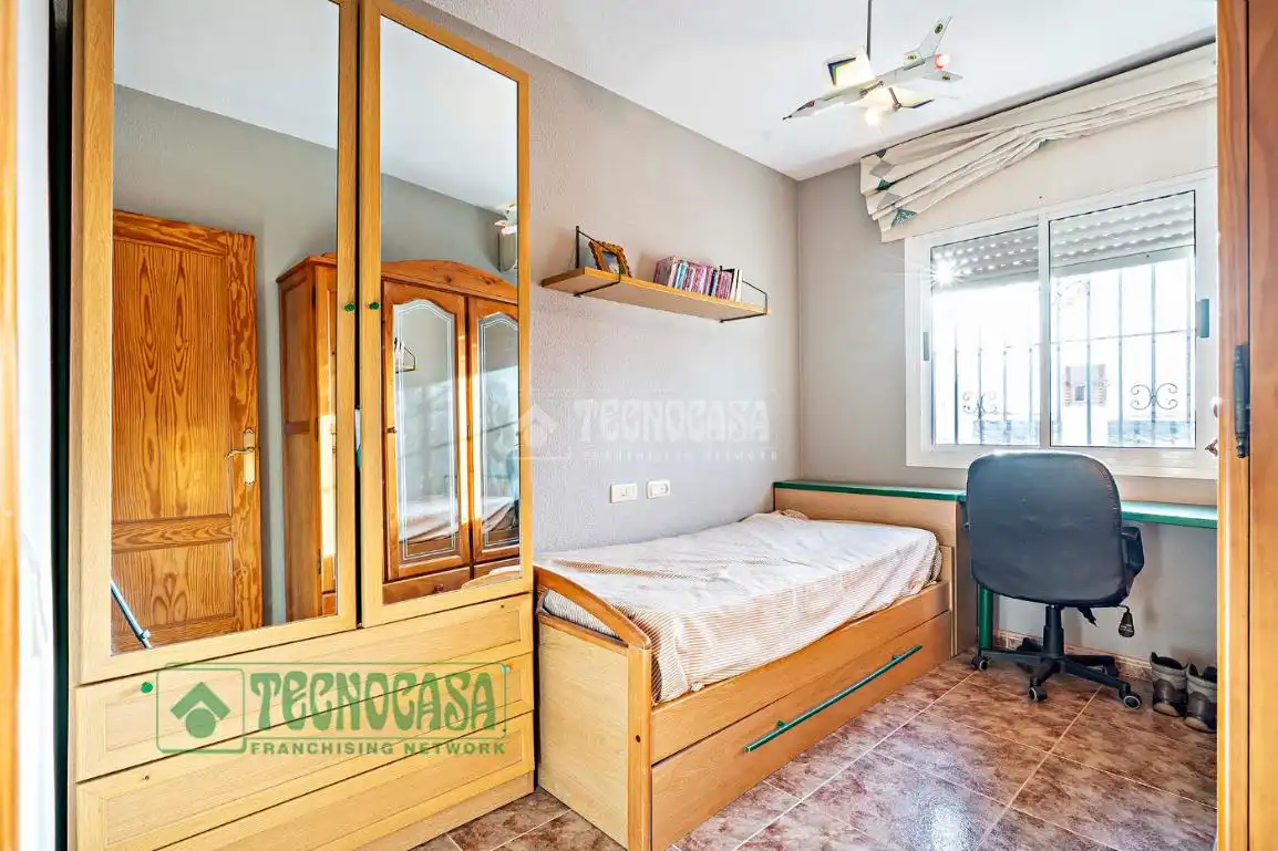 Maison avec terrasse à vendre à Roquetas de Mar ciudad, imagen 19