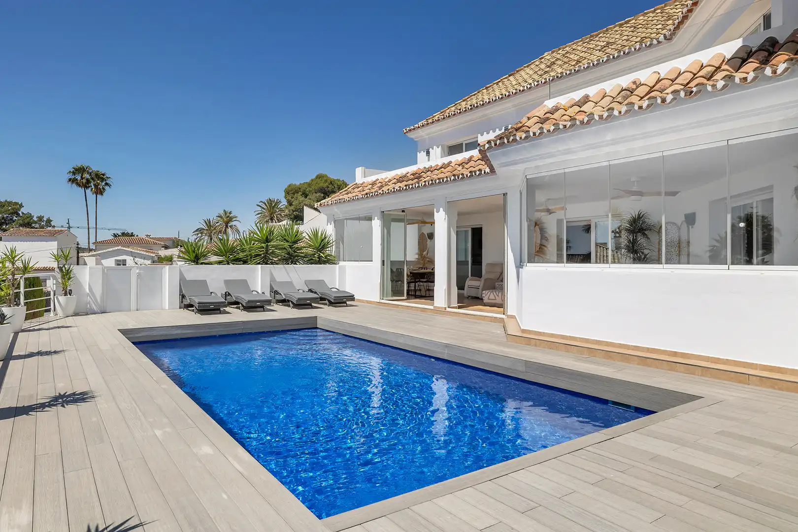 Piscina de Casa o xalet en venda en Estepona amb Aire condicionat, Calefacció i Jardí privat