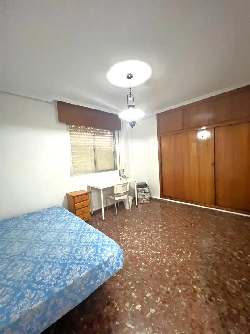 Piso de alquiler en Avenida del Rector José Loustau, 18, La Fama
