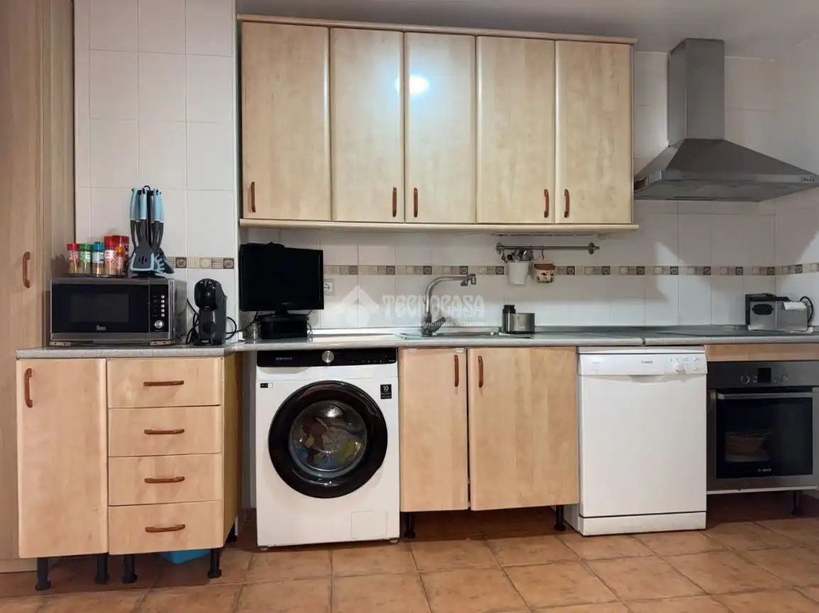 Kitchen of Detached homes for sale in La Algaba  with Air Conditioner, Private garden and Terrace