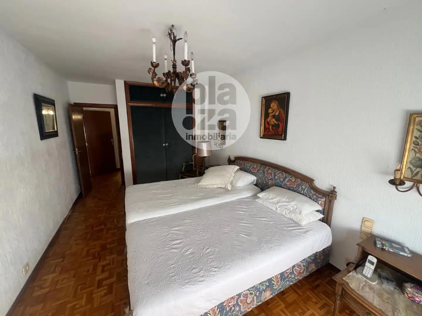 Bedroom of Flat for sale in Burgos  with Heating, Terrace and Storage room