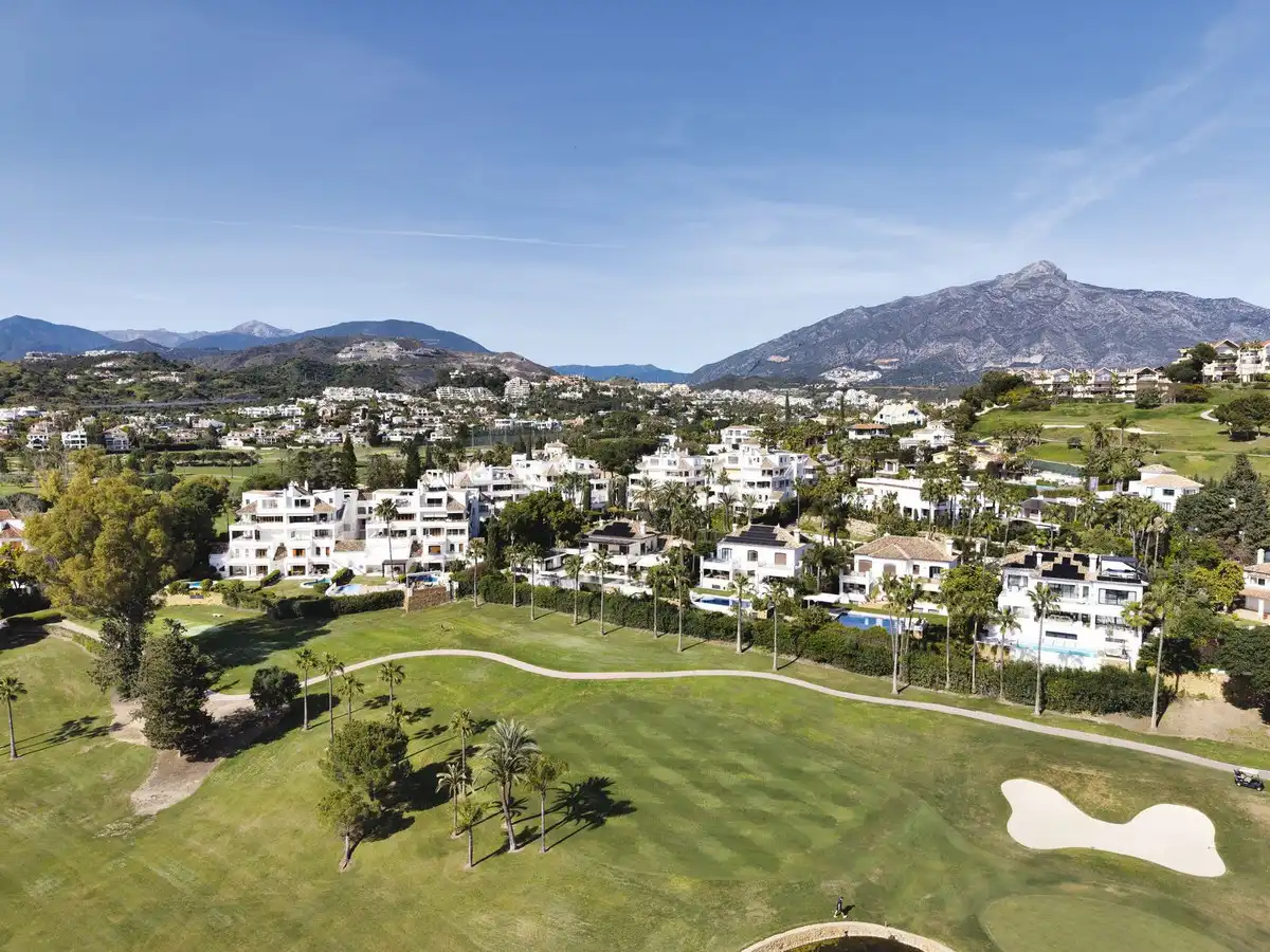 Dúplex amb piscina en venda a Nueva Andalucía, imagen 23