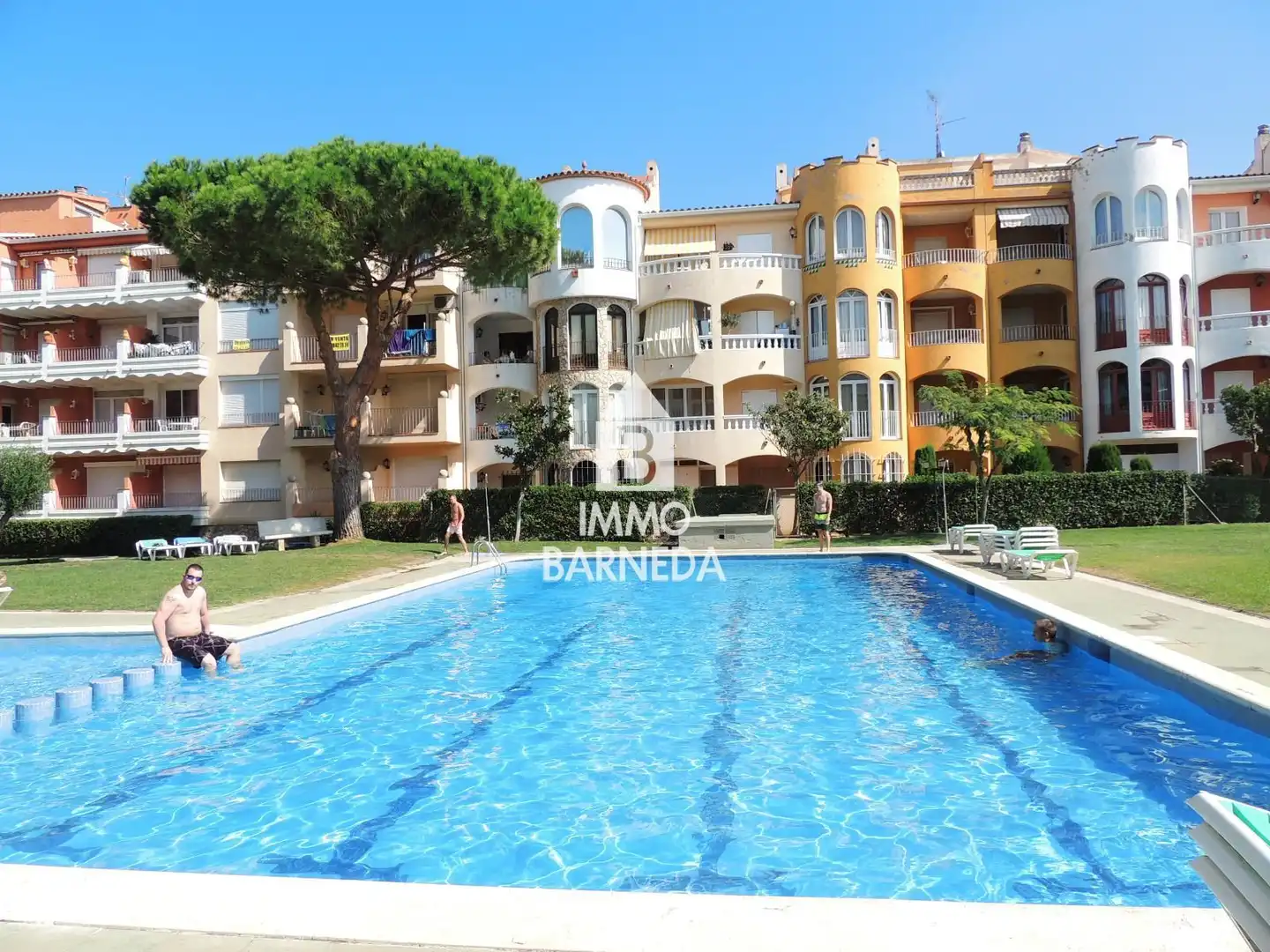 Exterior view of Flat for sale in Empuriabrava  with Air Conditioner, Heating and Terrace