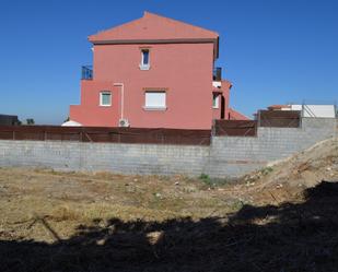 Residencial en venda en Jun