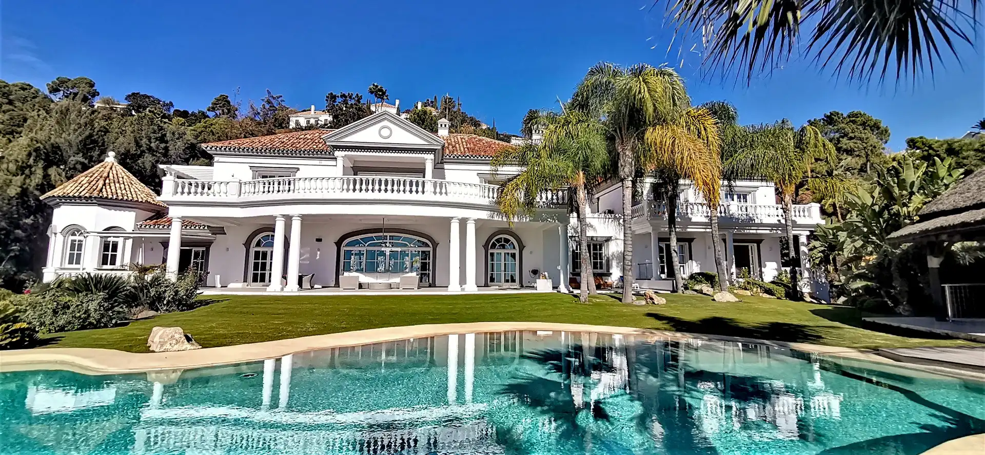 Piscina de Casa o xalet en venda en Benahavís amb Aire condicionat, Jardí privat i Piscina