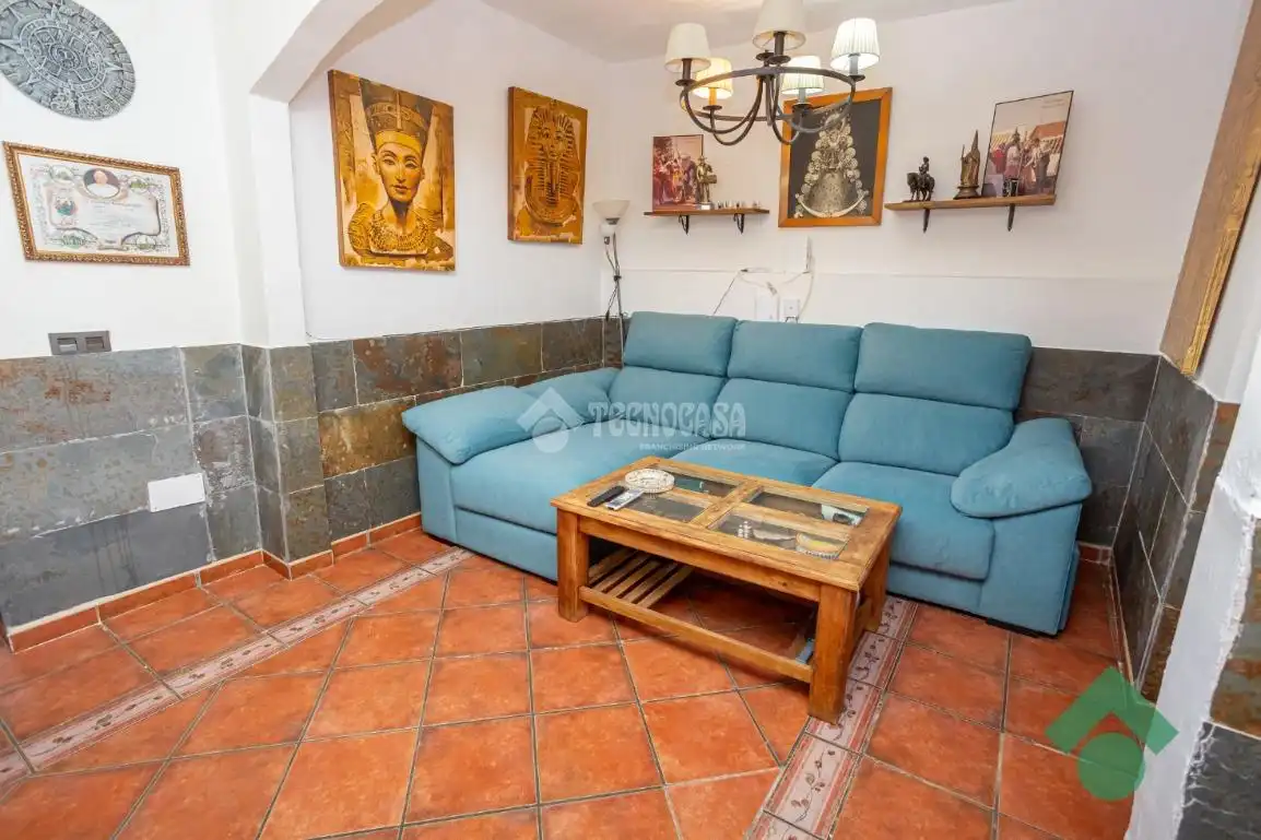 Casa pareada con jardín en venta en C. Barcelona, imagen 6