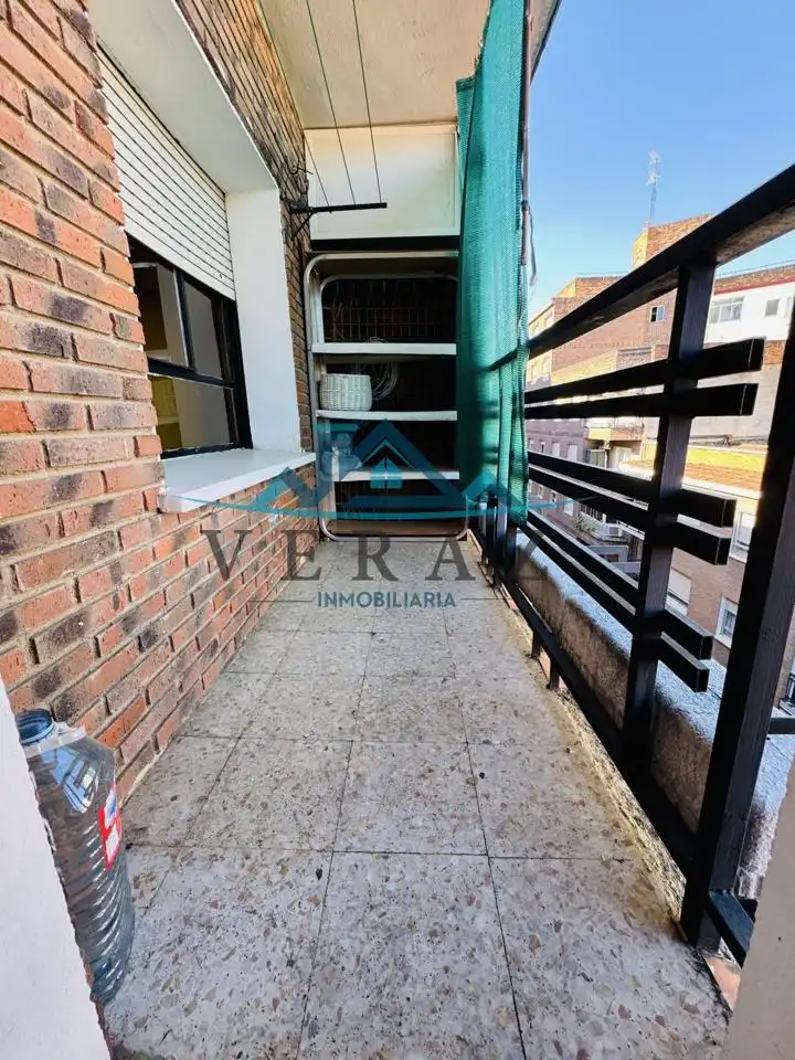 Piso en venta en Santa Águeda, El Pilar - La Estación