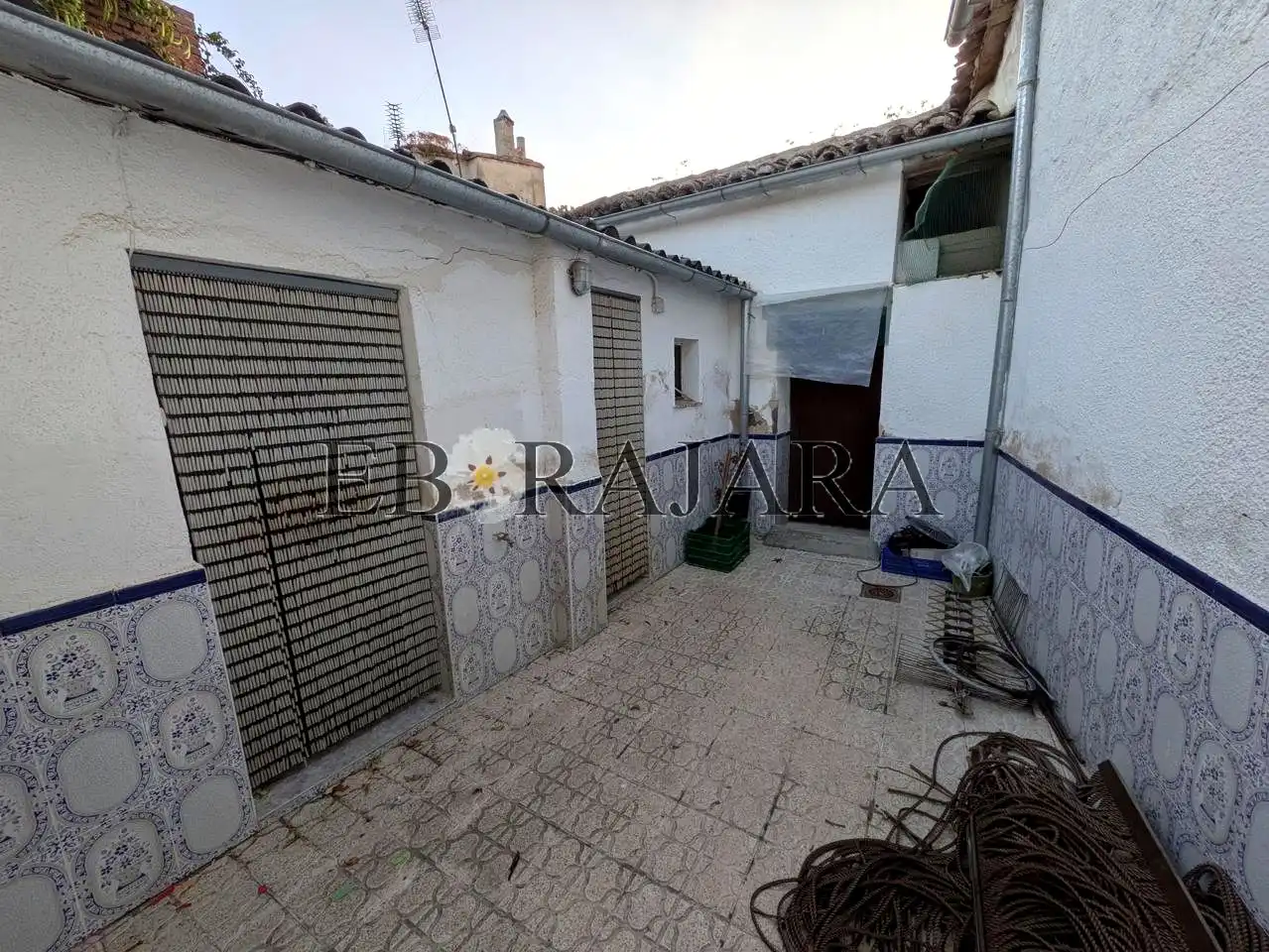 Vista exterior de Casa o xalet en venda en Las Herencias amb Jardí privat i Terrassa