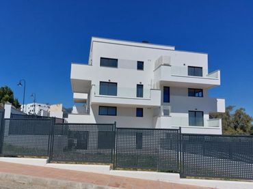Baixos amb piscina en venda a Campo de Mijas