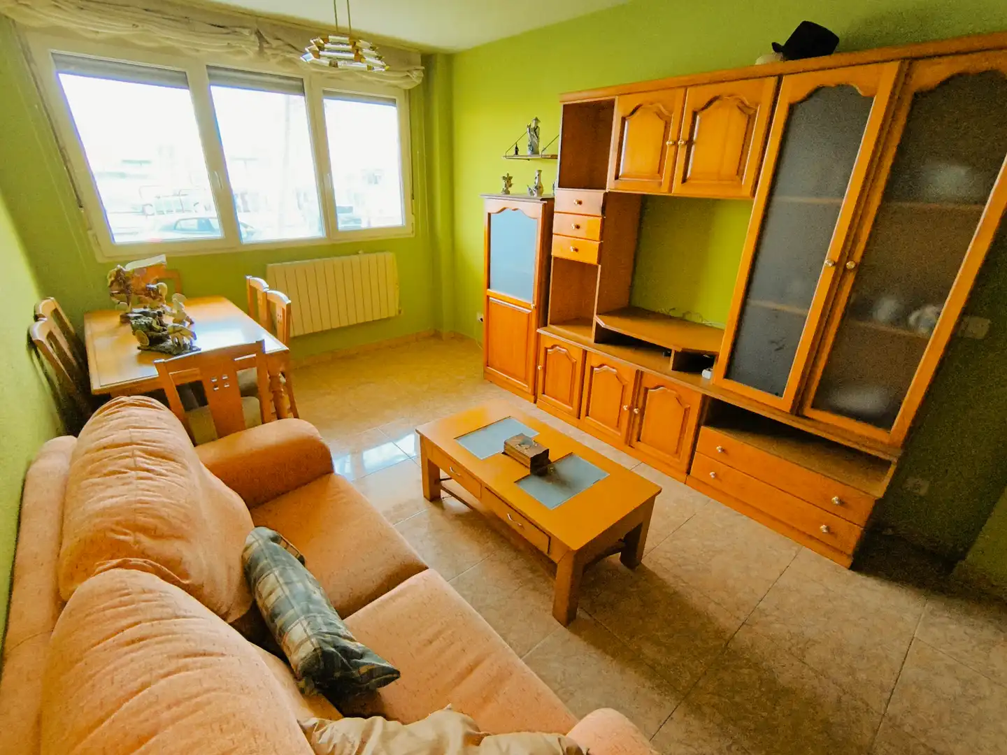 Living room of Ground floor for rent in Palencia  with Heating, Parquet flooring and Storage room
