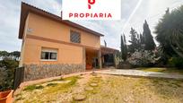 Vista exterior de Casa o xalet en venda en Vallirana amb Calefacció, Jardí privat i Terrassa