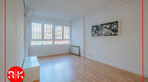 Photo 5 of Flat for sale in Calle de Motrico, Parque Roma - Coronas, San Fernando de Henares