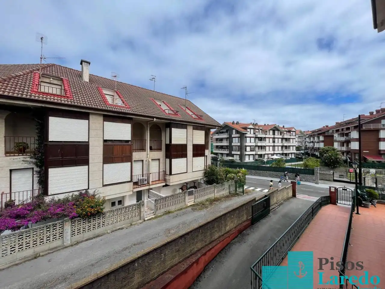 Vista exterior de Dúplex en venda en Noja amb Aire condicionat, Calefacció i Terrassa