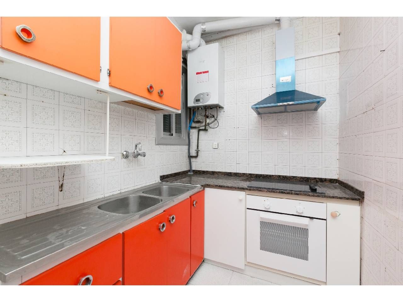 Kitchen of Flat for sale in Sabadell  with Balcony