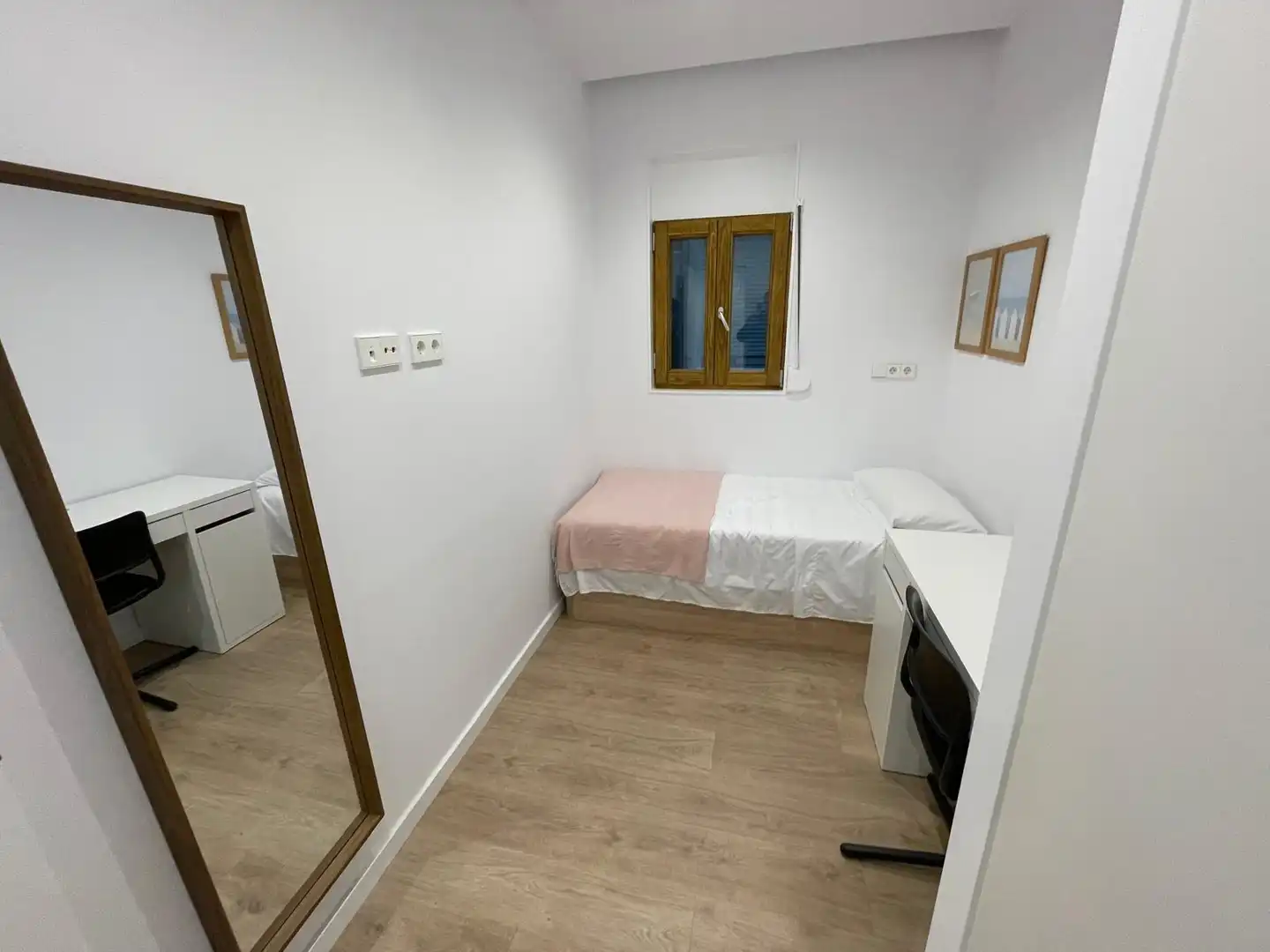 Dormitori de Pis de lloguer en Barcelona amb Aire condicionat, Calefacció i Parquet