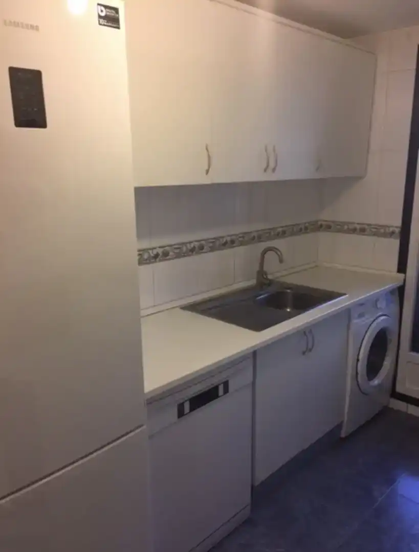 Küche von Wohnung zur Miete in Las Rozas de Madrid mit Klimaanlage, Parkett und Abstellraum