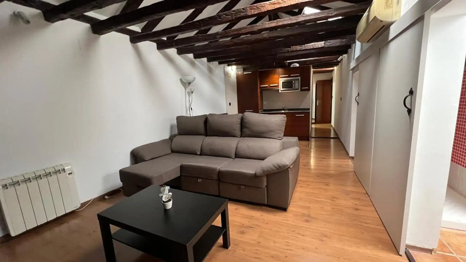 Dachboden zur Miete in De Atocha, Cortes - Huertas