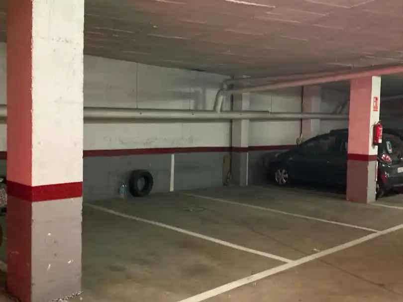 Einzelparkplatz zur Miete in Avenida Salvador Dalí 97