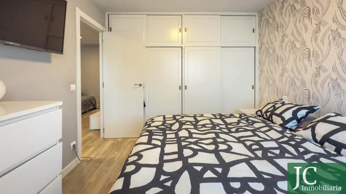 Habitación de Piso de alquiler en Santander con Calefacción, Terraza y Amueblado