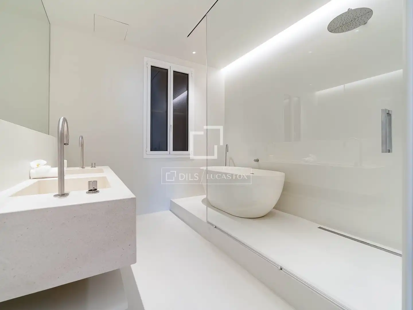 Baño de Piso en venta en Barcelona con Aire acondicionado