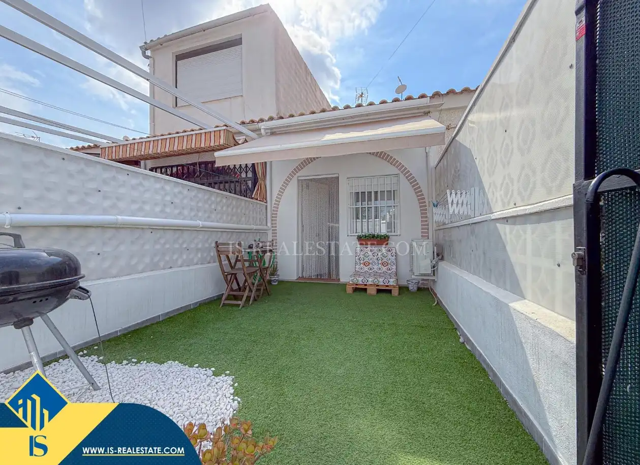 Bungalow amb jardí en venda a Nueva Torrevieja - Aguas Nuevas, imagen 29