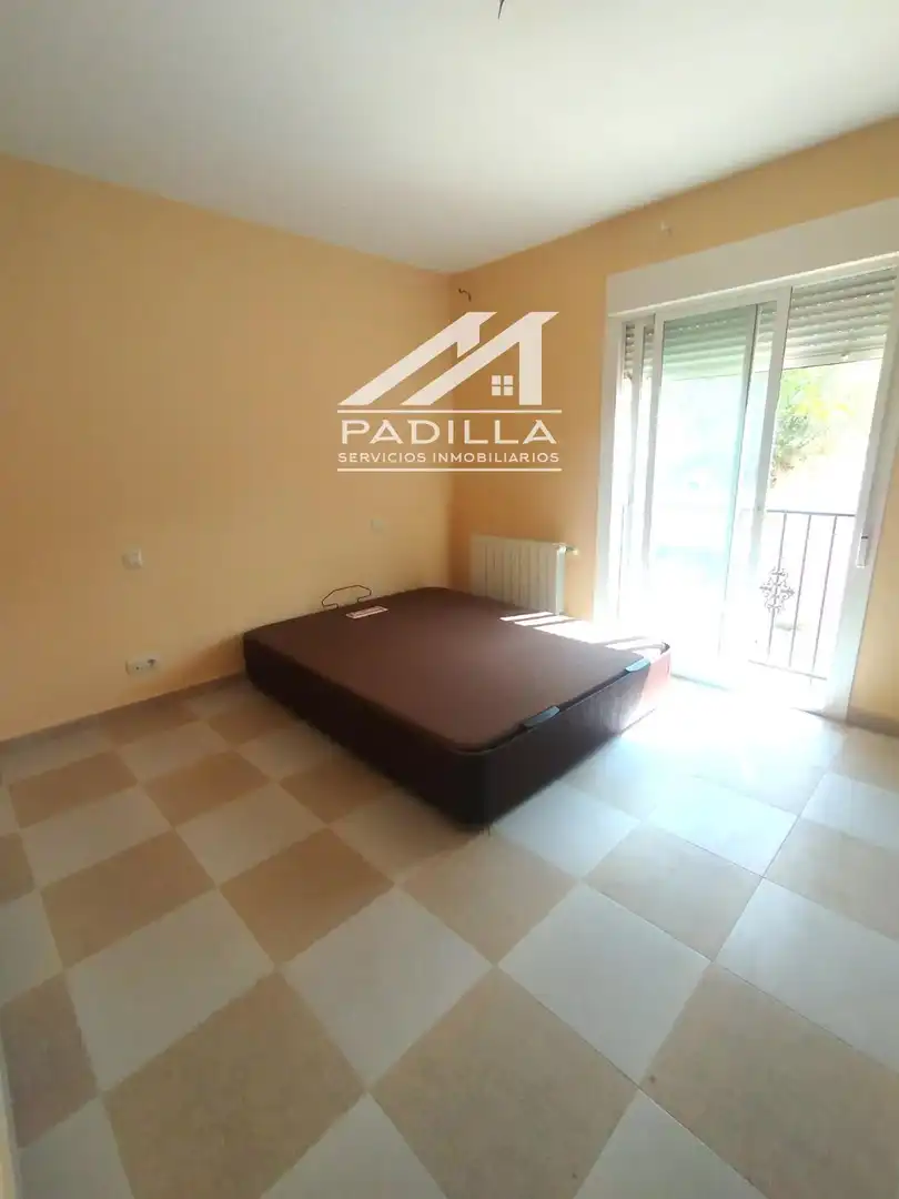Habitación de Casa adosada en venta en Méntrida con Calefacción, Jardín privado y Terraza