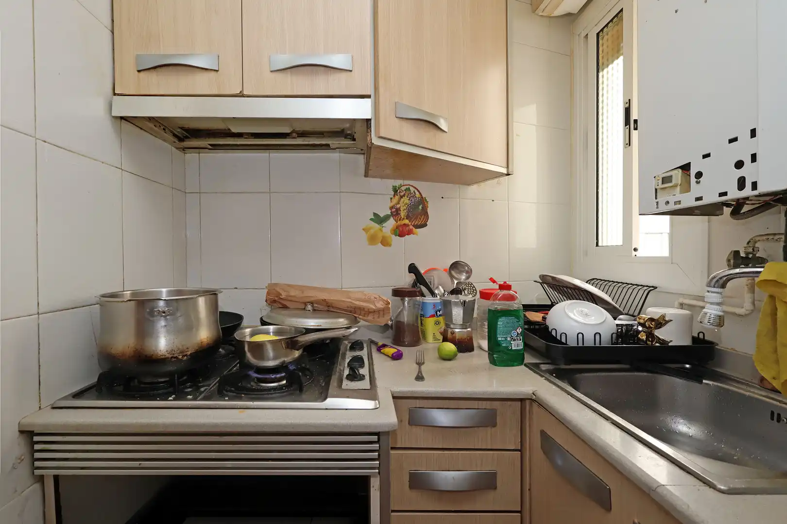 Kitchen of Flat for sale in L'Hospitalet de Llobregat