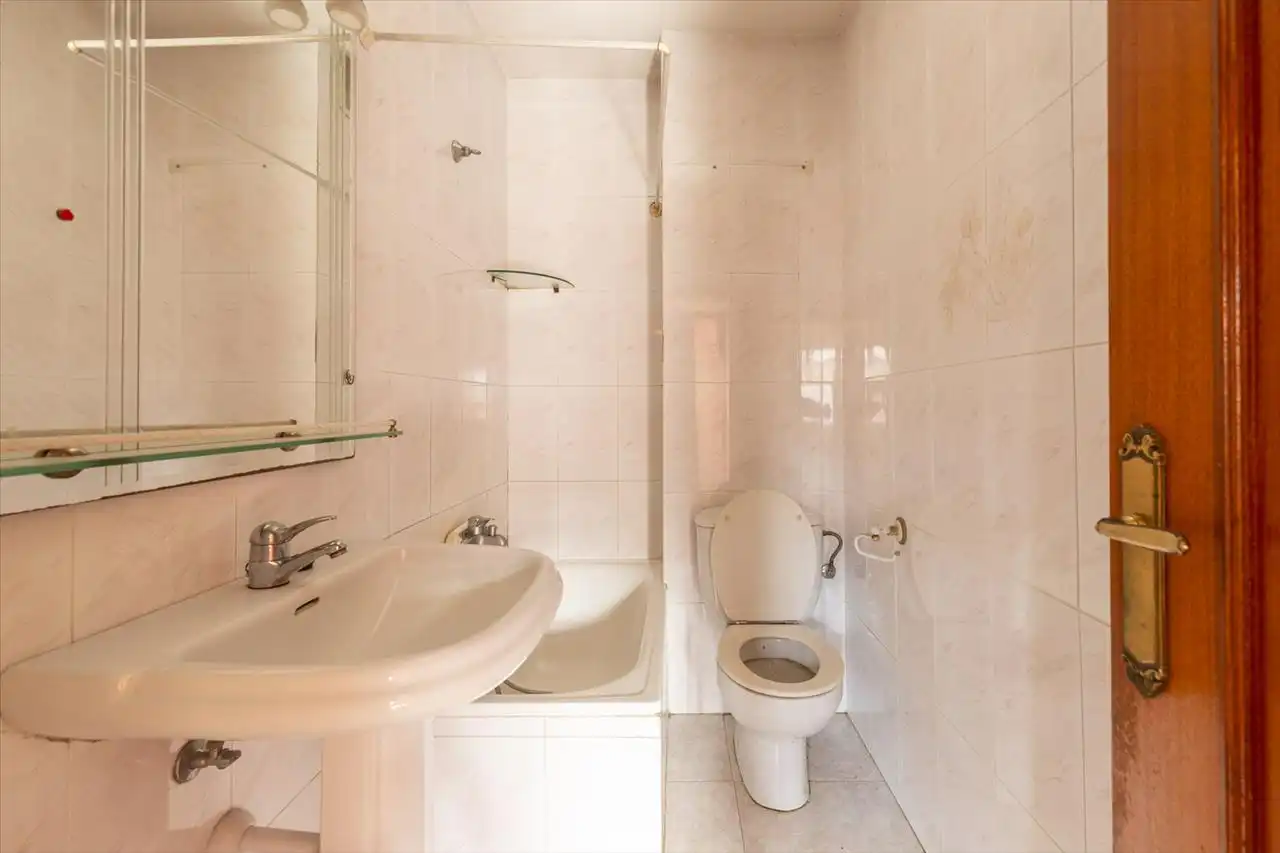 Bathroom of Flat for sale in Universidad