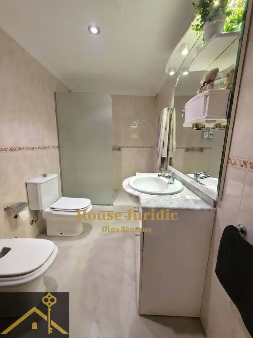 Bathroom of Attic for sale in Mataró  with Air Conditioner, Heating and Oven
