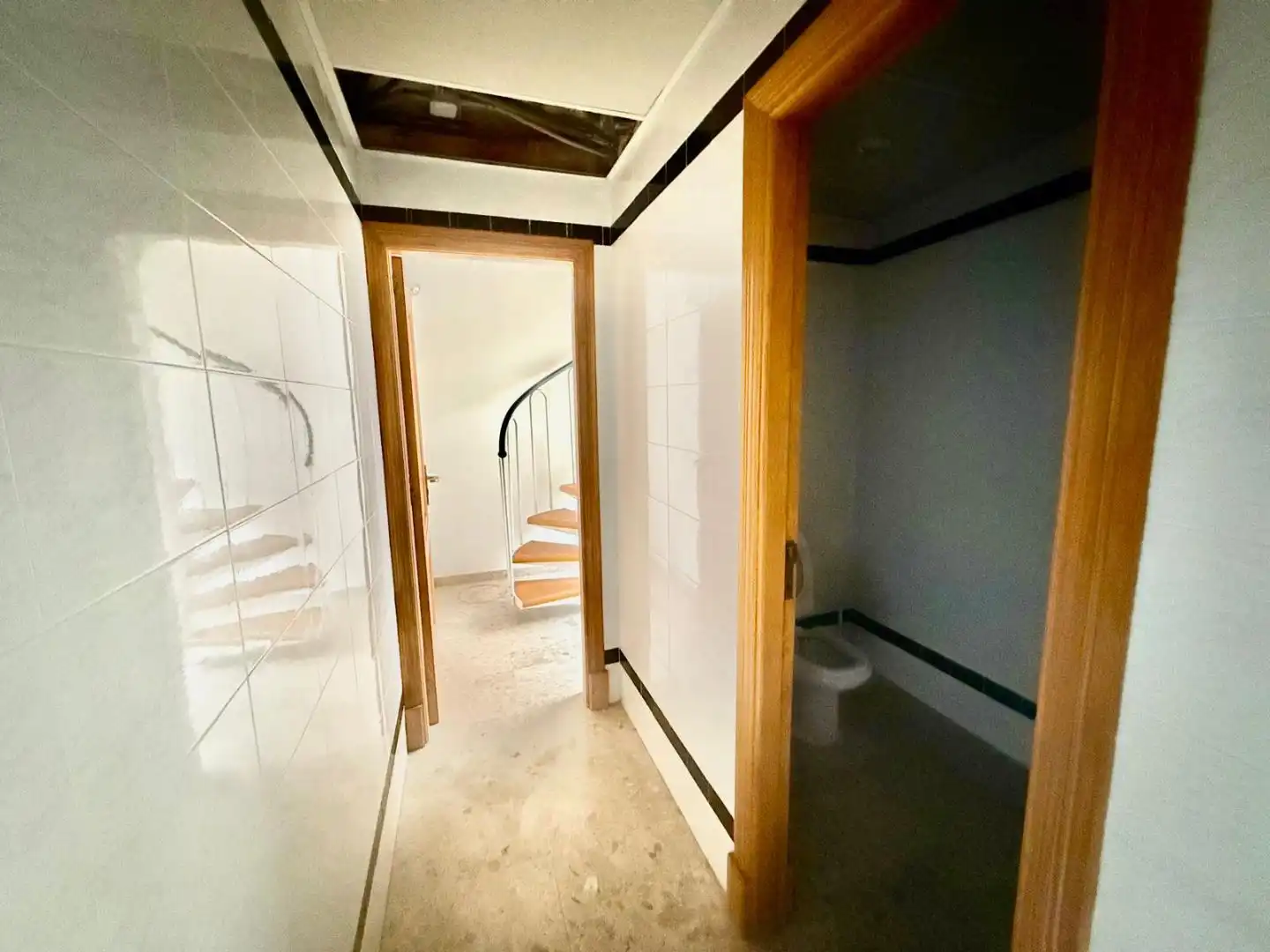 Büro zum Verkauf in  Palma de Mallorca mit Klimaanlage, Heizung und Terrasse