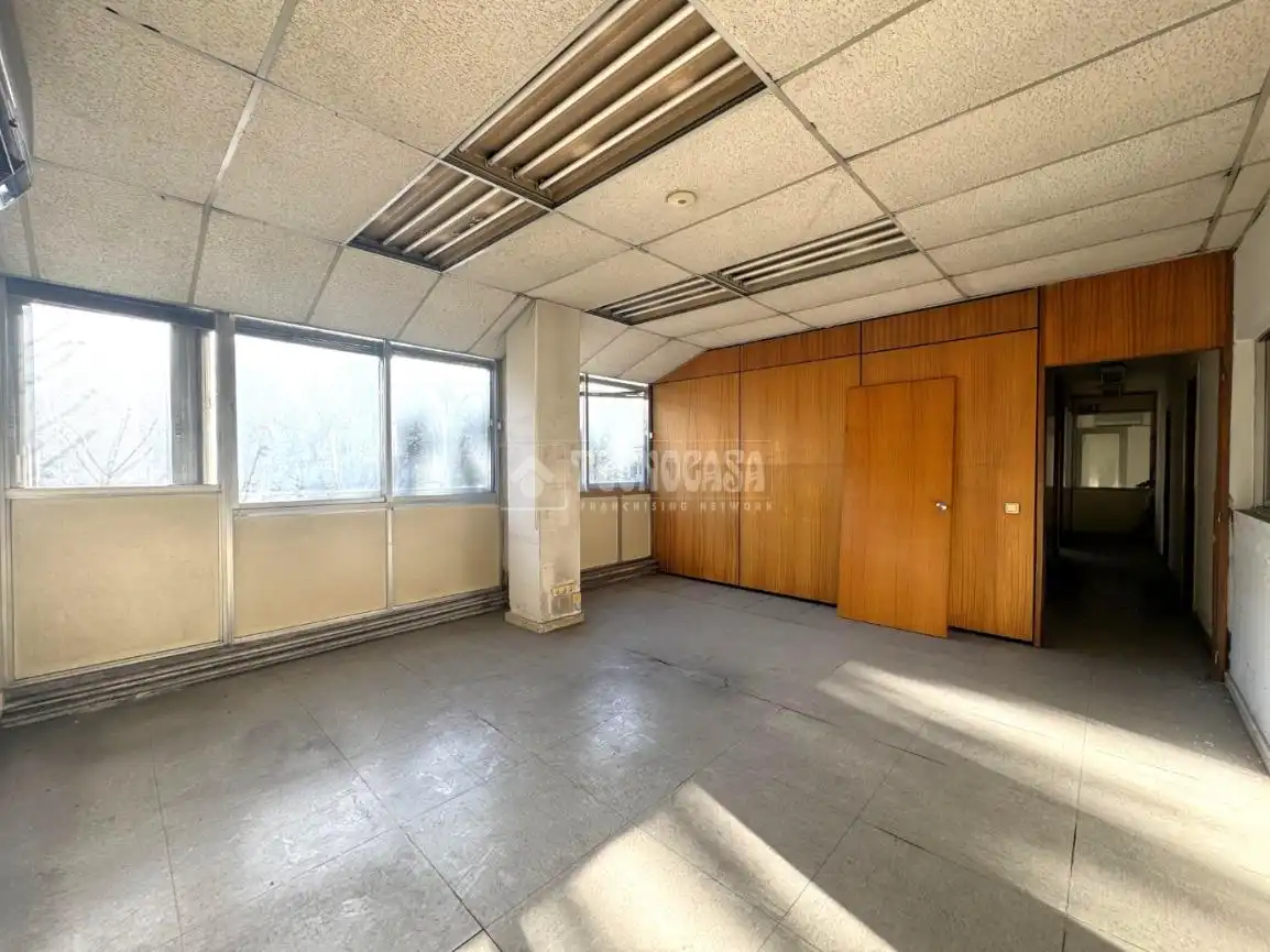 Local comercial en venda a HERMANOS GARCIA NOBLEJAS, imagen 9